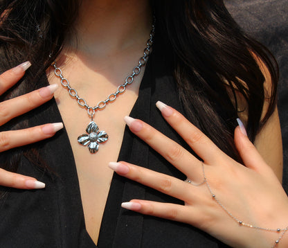Maxi Necklace